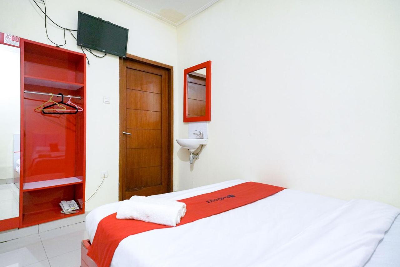 Reddoorz At Buah Batu 5 Hotel Bandung Exterior photo